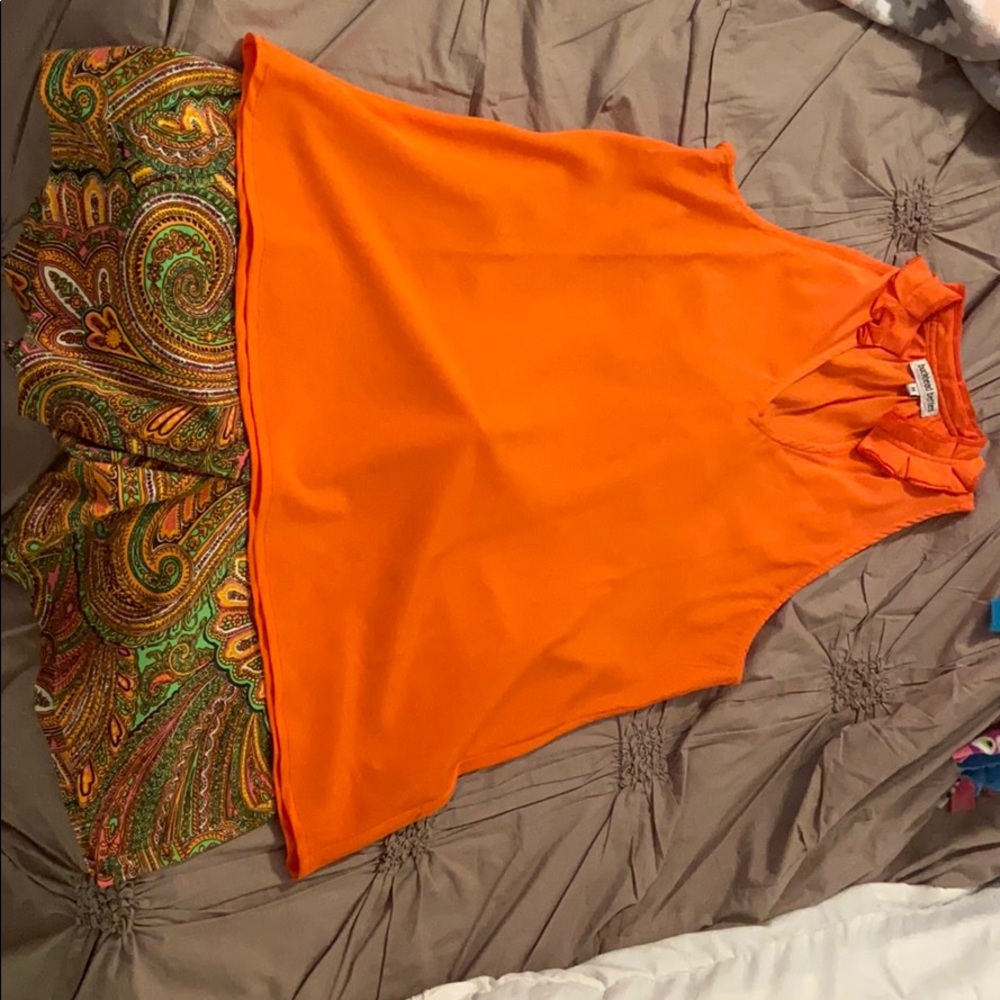 Like New orange tank size M